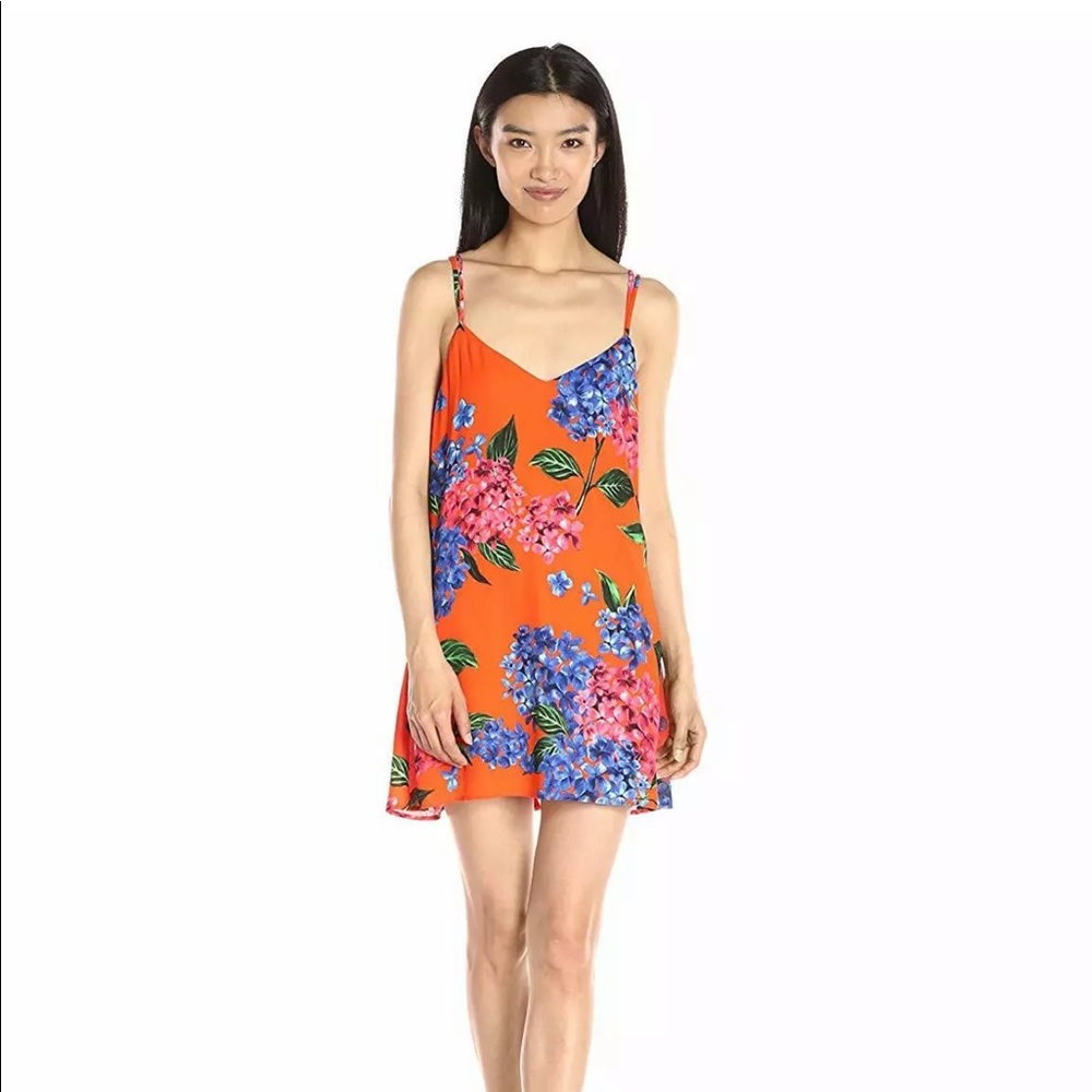Show Me Your MuMu Criss Cross Bahama Bloom